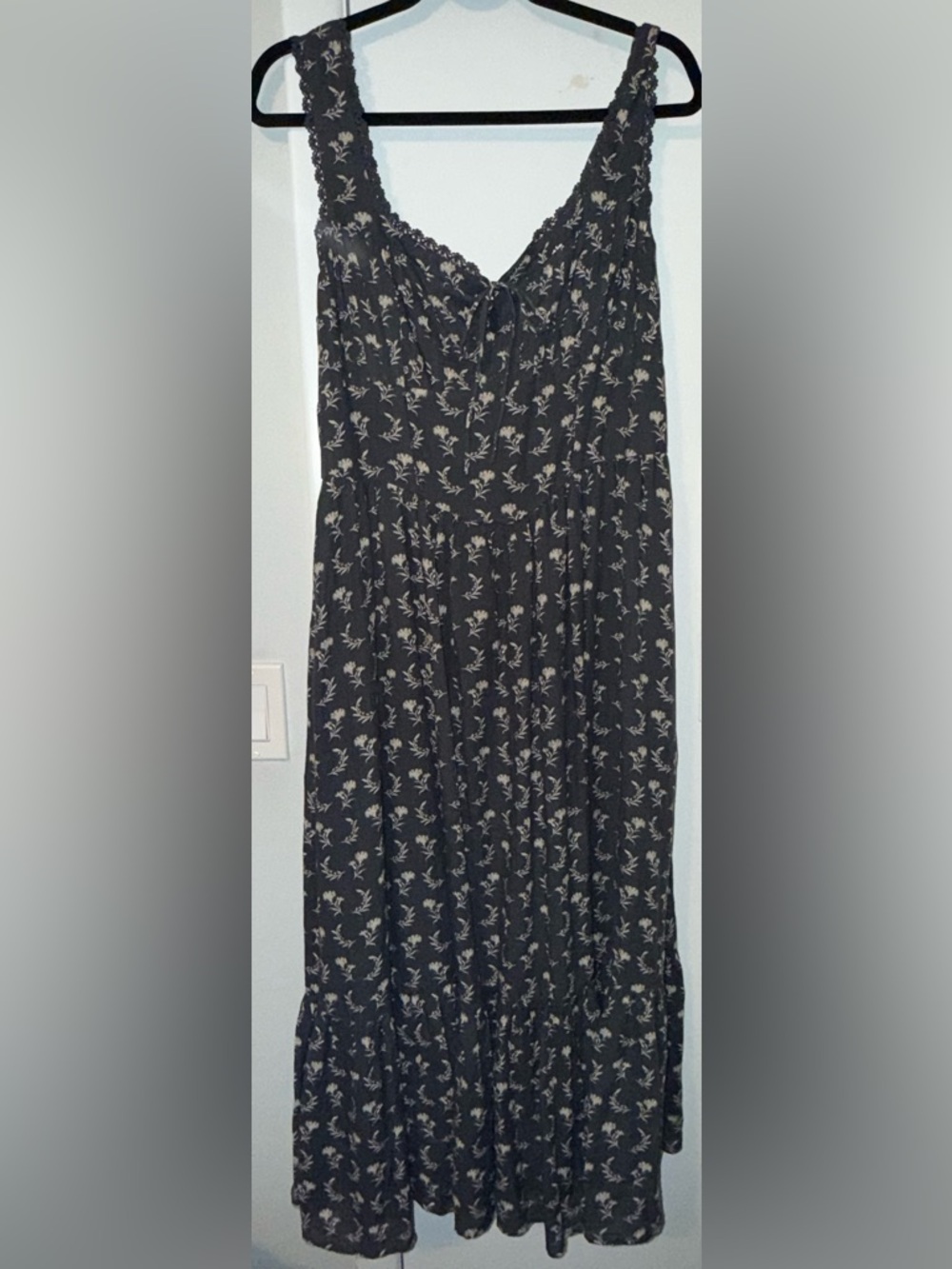 American Eagle Outfitters Black Maxi Skirt with Cream Floral Print